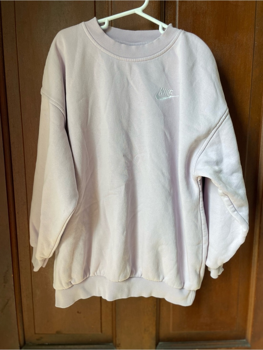 Nike girls medium light purple sweatshirt